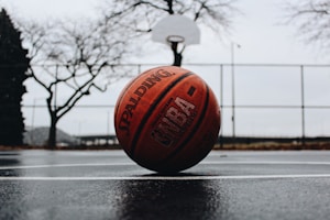 NBA即时比分 勇士雄鹿